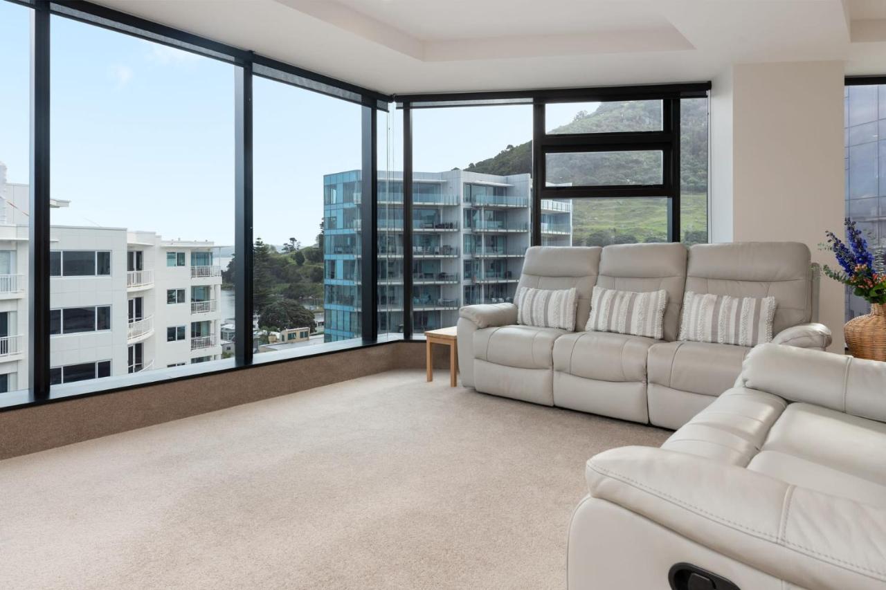 Apartament Superb Elevated Views Of Harbour With Heated Pool, Gym & Parking Mount Maunganui Zewnętrze zdjęcie