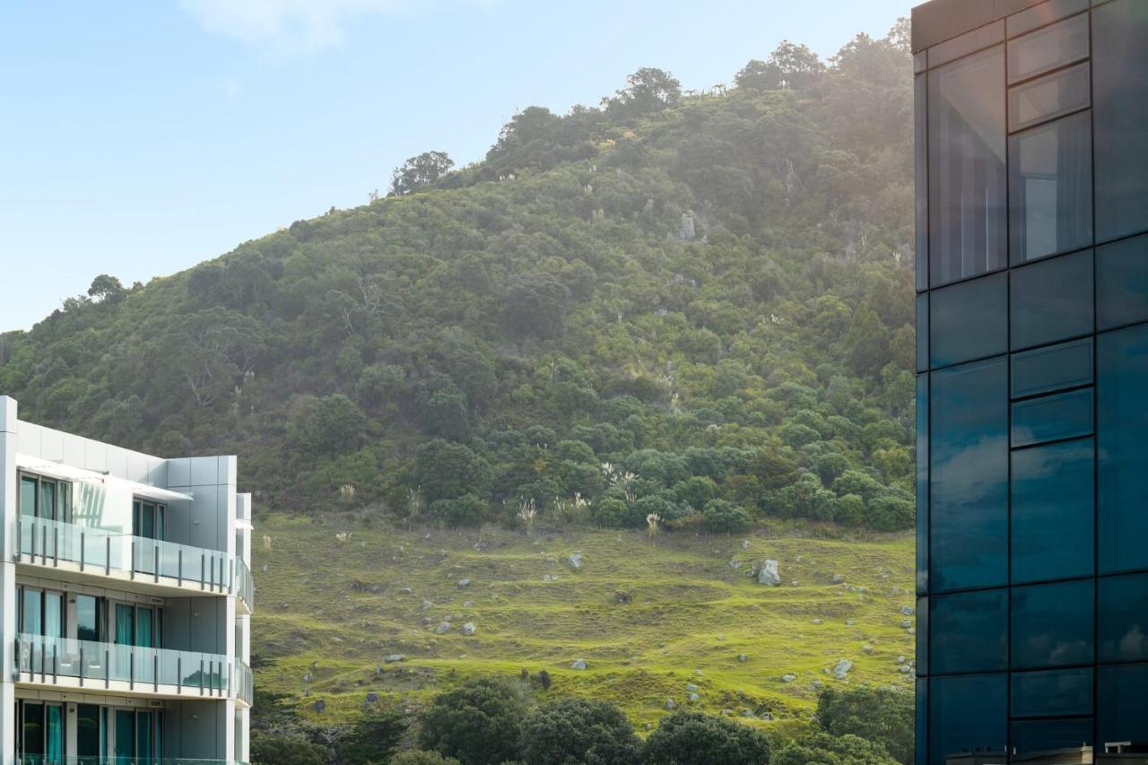 Apartament Superb Elevated Views Of Harbour With Heated Pool, Gym & Parking Mount Maunganui Zewnętrze zdjęcie